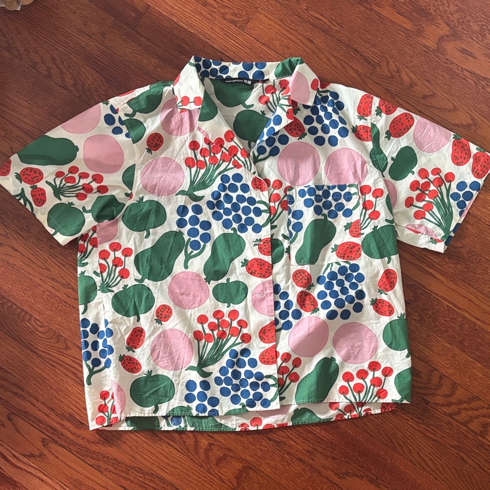 Marimekko x Uniqlo Button Down Shirt Size M Pink, Green, Blue, Red